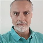 Licenciado en Bellas Artes desde 1.996, imparto clases de dibujo y pintura para todas las edades y niveles